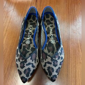 Size 8.5 Rothys Wildcat Points